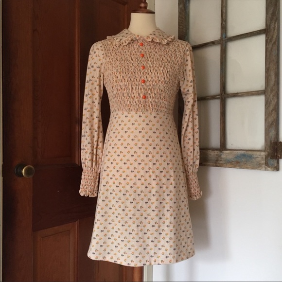 Vintage Dresses & Skirts - Vintage Peter Pan collar dress